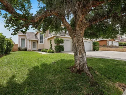 36540 Peridot Ln, Palmdale, CA 93550 photo 1