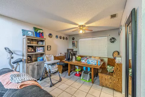 2030 Matthew Ave, Rosamond, CA 93560 photo 4