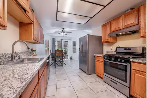 3238 Avenue S1 E, Palmdale, CA 93550 photo 5