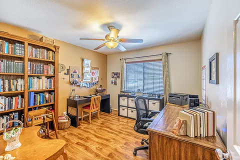 44715 Sandhurst Ln, Lancaster, CA 93536 photo 19