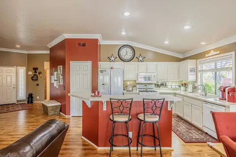 44715 Sandhurst Ln, Lancaster, CA 93536 photo 8