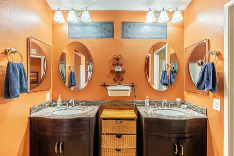 44715 Sandhurst Ln, Lancaster, CA 93536 photo 16