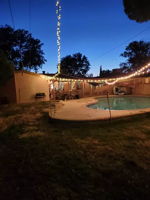 45122 Lorimer Ave, Lancaster, CA 93534 photo 2