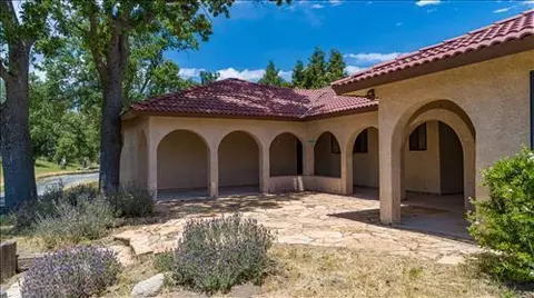 23921 Parke Ct, Tehachapi, CA 93561 photo 2