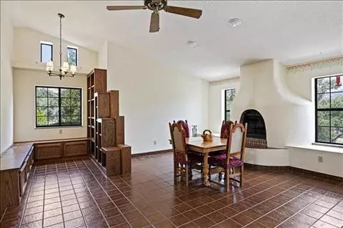 23921 Parke Ct, Tehachapi, CA 93561 photo 9