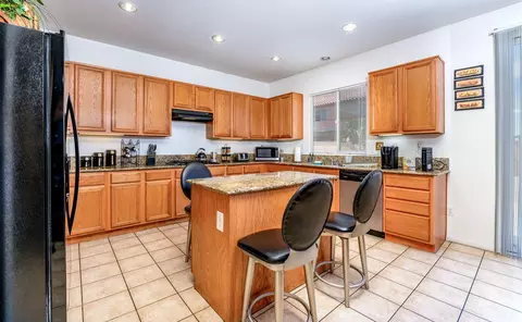 2765 Garnet Ln, Lancaster, CA 93535 photo 9
