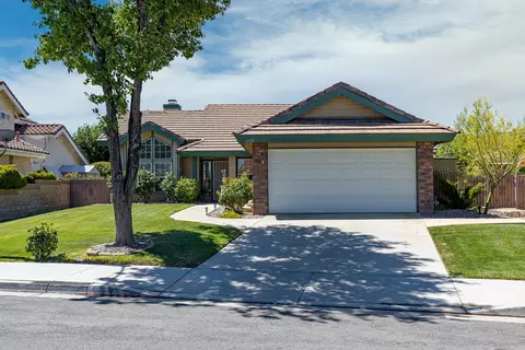 6128 Cabriolet Ct, Lancaster, CA 93536 photo 1