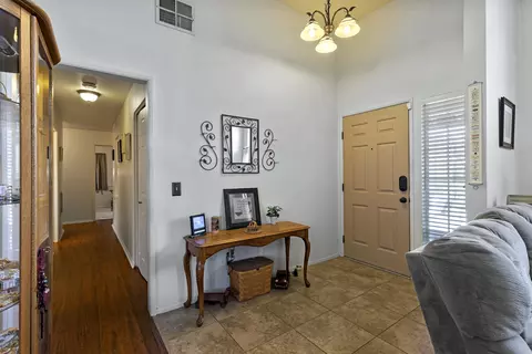 6128 Cabriolet Ct, Lancaster, CA 93536 photo 10