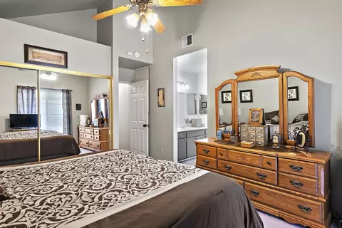 6128 Cabriolet Ct, Lancaster, CA 93536 photo 30