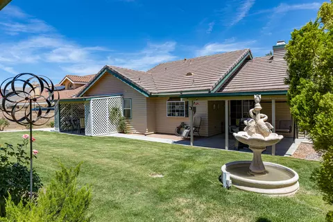 6128 Cabriolet Ct, Lancaster, CA 93536 photo 38