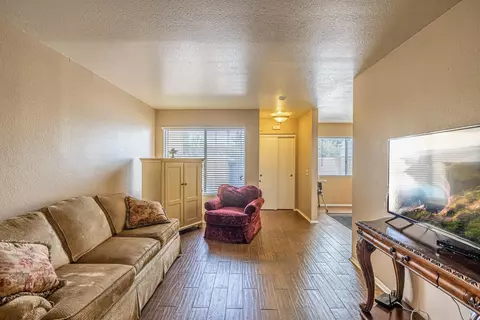 1850 Avenue J2 E #6, Lancaster, CA 93535 photo 5