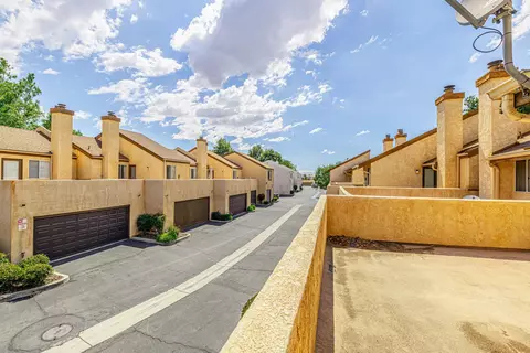 1850 Avenue J2 E #6, Lancaster, CA 93535 photo 3