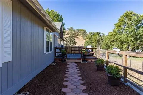 18040 Alps Dr, Tehachapi, CA 93561 photo 27
