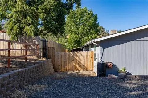 18040 Alps Dr, Tehachapi, CA 93561 photo 37