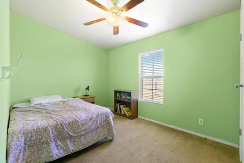 8556 W 40th St, Mojave, CA 93501 photo 10