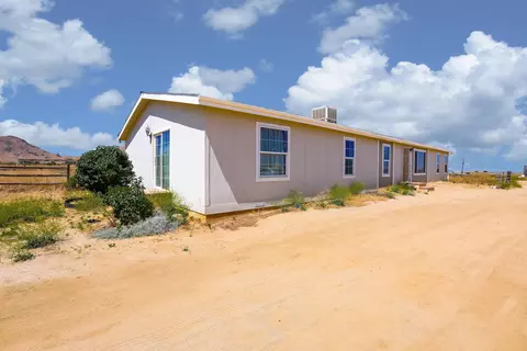 8556 W 40th St, Mojave, CA 93501 photo 18