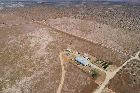 8556 W 40th St, Mojave, CA 93501 photo 23