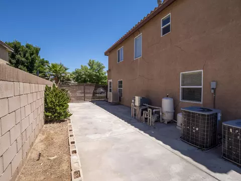2112 Benfar Dr, Lancaster, CA 93535 photo 40