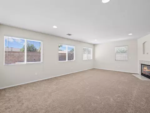 2112 Benfar Dr, Lancaster, CA 93535 photo 12