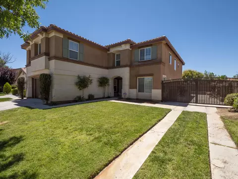 2112 Benfar Dr, Lancaster, CA 93535 photo 1