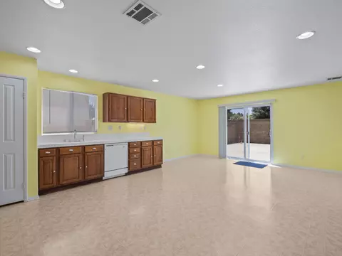 2112 Benfar Dr, Lancaster, CA 93535 photo 15