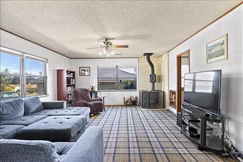 21420 Shirley Dr, Tehachapi, CA 93561 photo 9