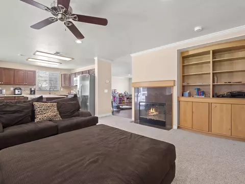 6164 Treehaven Ct, Lancaster, CA 93536 photo 7