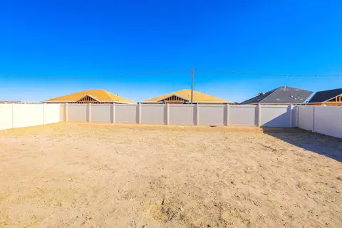 2036 Newgrove St E, Lancaster, CA 93535 photo 30