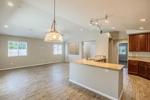 45030 Price Ln, Lancaster, CA 93535 photo 9