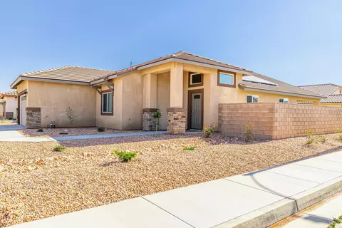 45030 Price Ln, Lancaster, CA 93535 photo 4