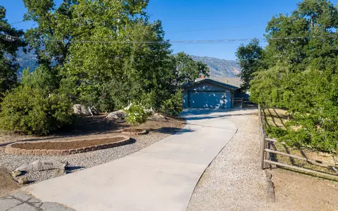 30231 Sunland Way, Tehachapi, CA 93561 photo 1