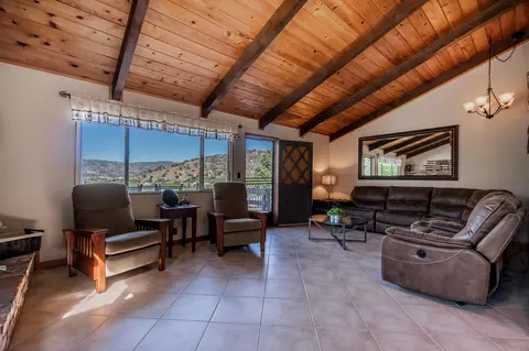 30231 Sunland Way, Tehachapi, CA 93561 photo 13