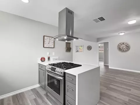 10277 Haddon Ave, Pacoima, CA 91331 photo 17