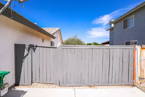 44708 Shadowcrest Dr, Lancaster, CA 93536 photo 36