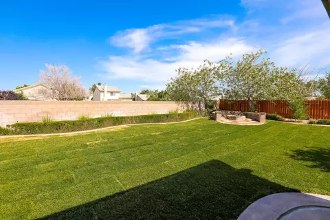 44708 Shadowcrest Dr, Lancaster, CA 93536 photo 20