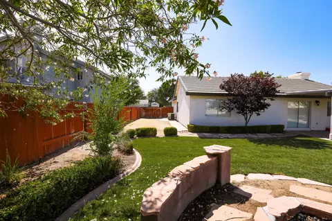 44708 Shadowcrest Dr, Lancaster, CA 93536 photo 30