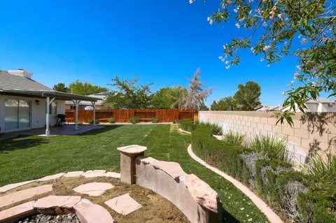 44708 Shadowcrest Dr, Lancaster, CA 93536 photo 31