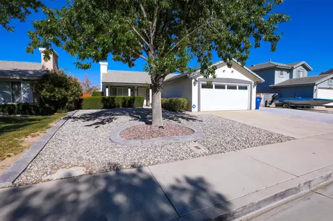 44708 Shadowcrest Dr, Lancaster, CA 93536 photo 18