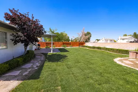 44708 Shadowcrest Dr, Lancaster, CA 93536 photo 25
