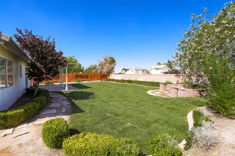 44708 Shadowcrest Dr, Lancaster, CA 93536 photo 28