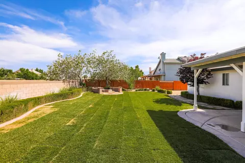 44708 Shadowcrest Dr, Lancaster, CA 93536 photo 33
