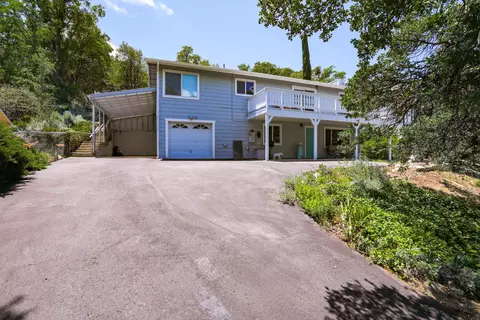18247 Alps Dr, Tehachapi, CA 93561 photo 2