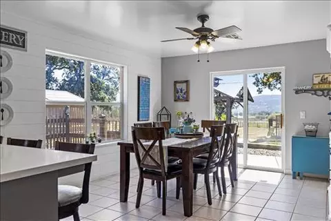 28280 Black Gold Way, Tehachapi, CA 93561 photo 12