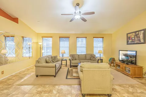43351 Haven Pl, Lancaster, CA 93536 photo 4