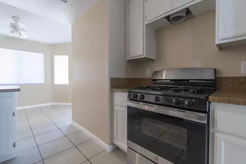 44030 11th St, Lancaster, CA 93535 photo 13