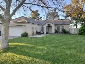 3801 Acorde Ave, Palmdale, CA 93550 photo 2