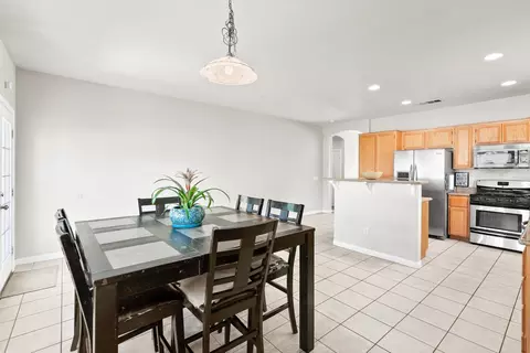 44134 Coral Dr, Lancaster, CA 93536 photo 9