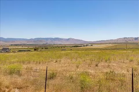 17401 Grove Ave, Tehachapi, CA 93561 photo 46