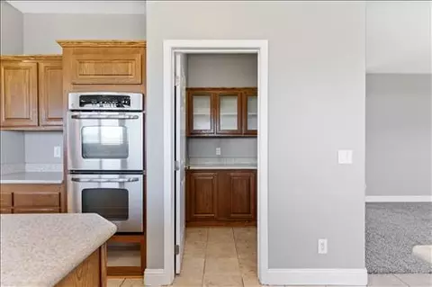 17401 Grove Ave, Tehachapi, CA 93561 photo 12
