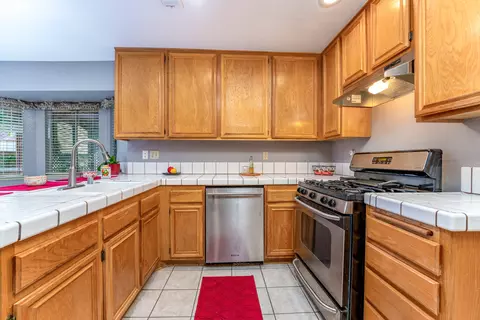 42863 Fenner Ave, Lancaster, CA 93536 photo 8